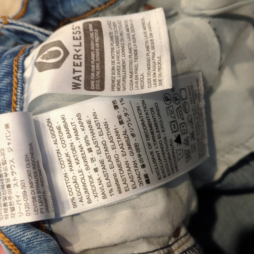 Levi's Wedgie Denim Jeans - Picture 5 of 5